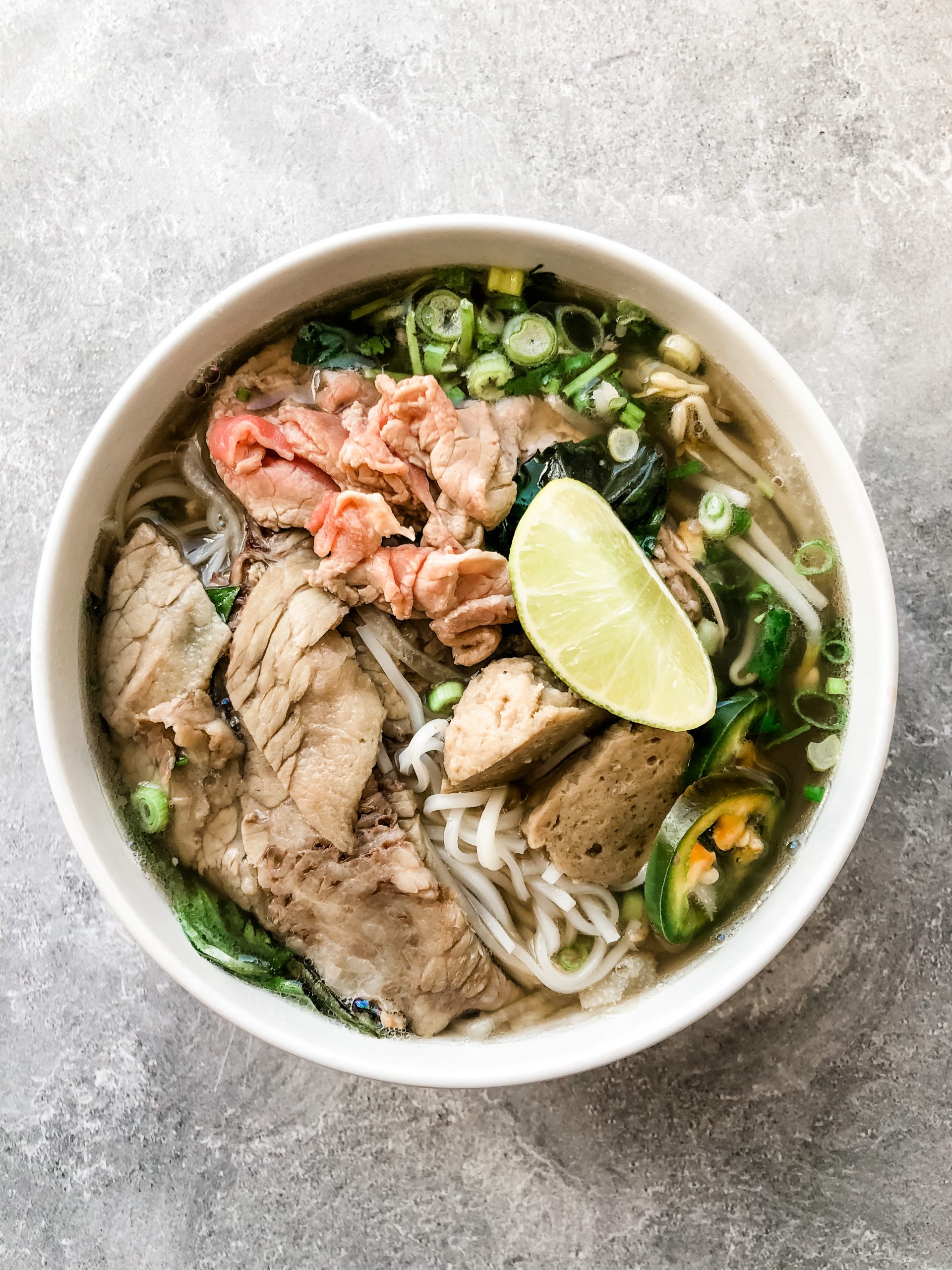 bowl-of-vietnamese-noodle-soup-pho-2021-08-31-05-12-26-utc